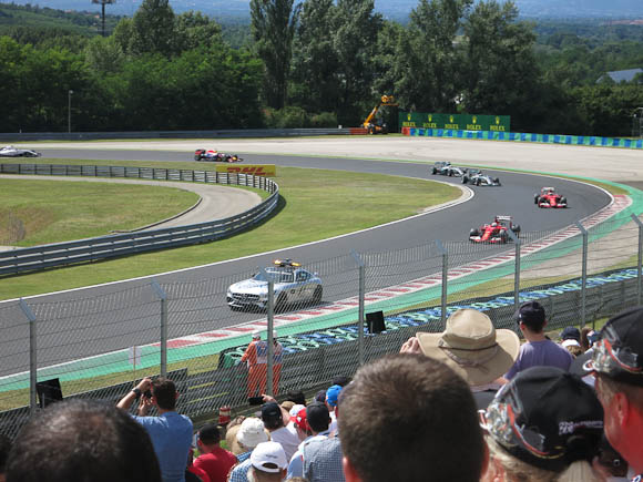 hungary_2015_safety_car